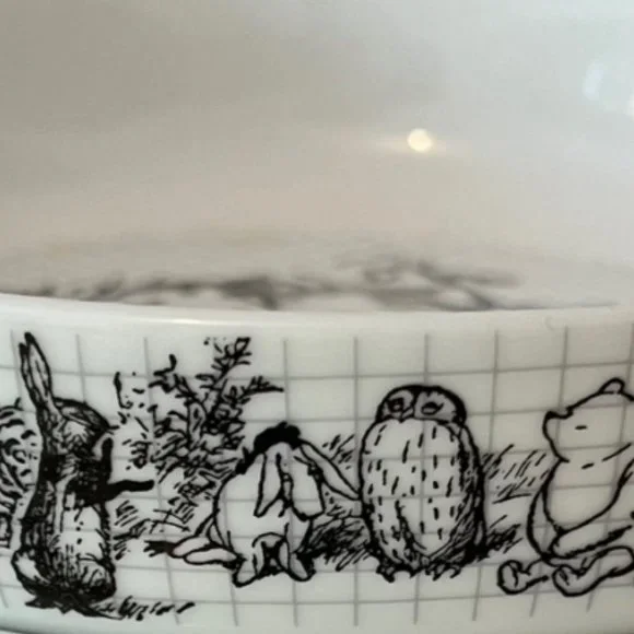 NEW! Disney Classic Winnie The Pooh Sketchbook Bowl, Dish - Picture 7 of 11